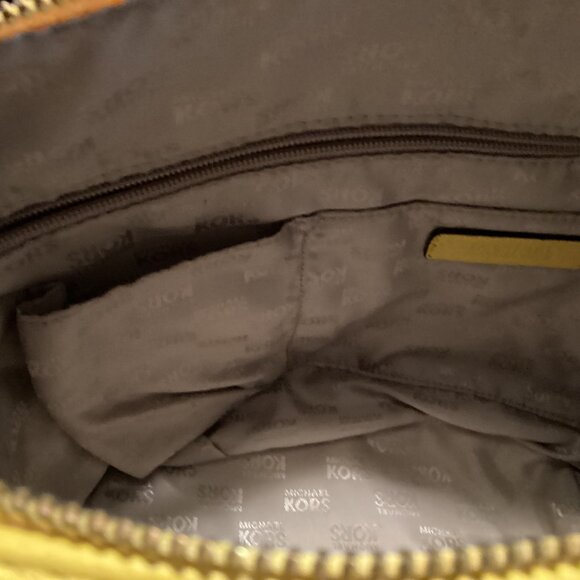 Michael Kors - Large Citrus Fulton Shoulder Bag - Picture 4 of 5